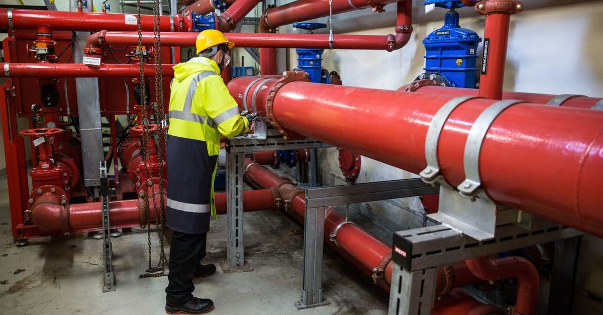 54% of Homeowners Hire a Plumber in Under an Hour: What That Means for Your Business