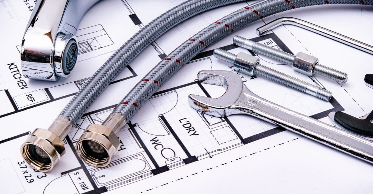 How Plumbers Should Handle Negative Reviews