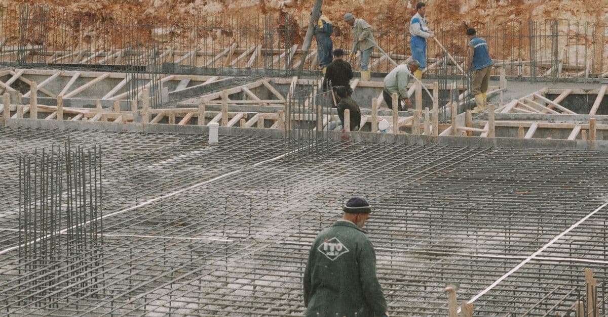 Contractor Survey: 1,800 Builders on Labor, AI, and What Comes Next